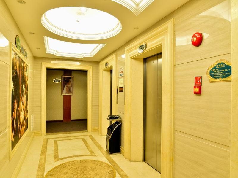 Vienna Hotel Dongguan Hou Street Wanda Plaza Ngoại thất bức ảnh